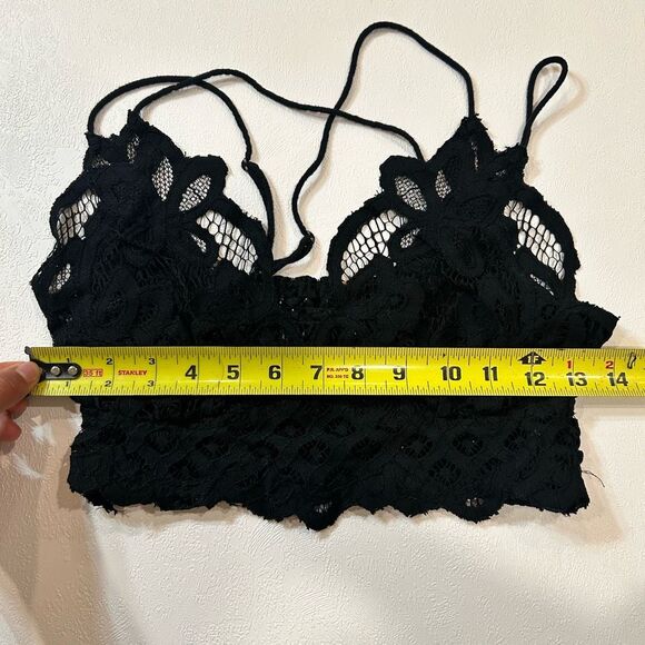 FP Free People One Adella Lace Bralette Black Size Medium - Picture 6 of 6